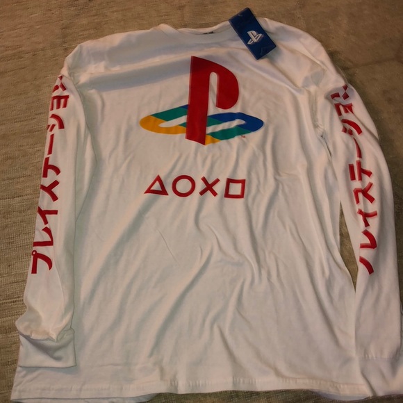 White PlayStation OFFICAL LICENSED PRODUCT shirt - Picture 1 of 2